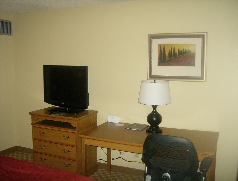 Ramada Huntsville Pokój zdjęcie